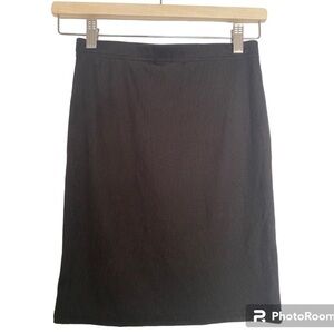 PRETTYLITTLETHING RIBBED SOFT SKIRT STRETCH WAISTBAND SIZE 4